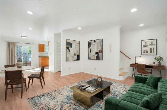 Spacious Split Level Apartment with Parking