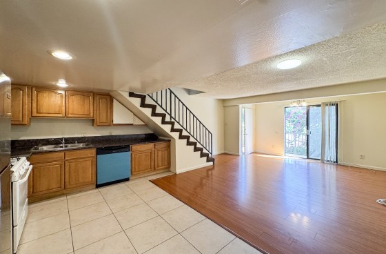 Large Two Story Townhome with Parking